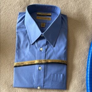 Roundtree & Yorke Solid Blue Dress Shirt